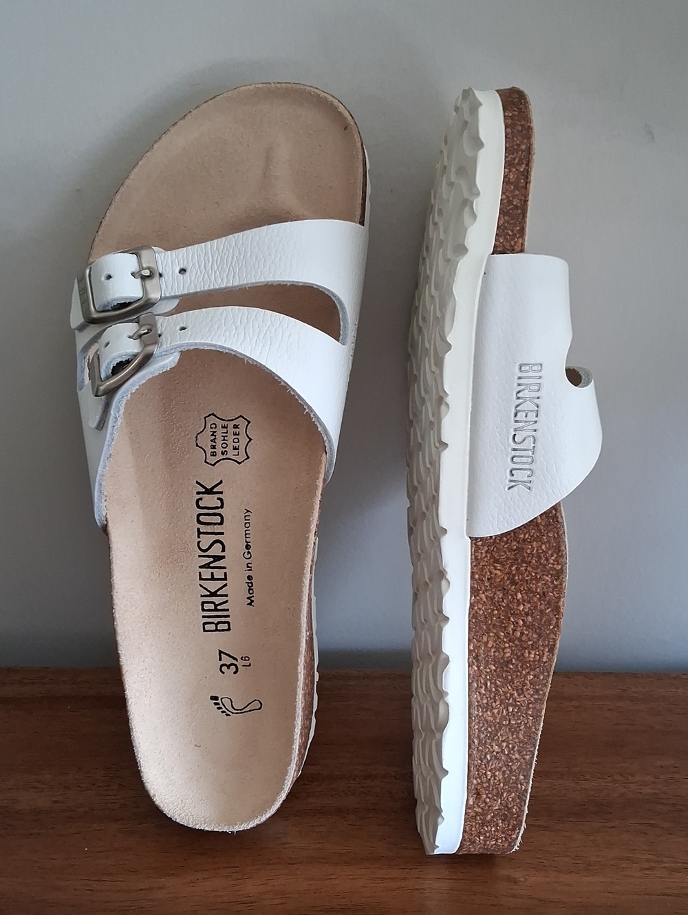 NWOT ** Birkenstock Ibiza White Leather Slim Strap Sandals ** Size 37 (6/7)